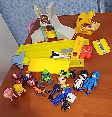 Birinci mutfilm qəhrəmanları. ikincidə isə nöqtə qoyulanlar,həm maşın lalafo.az -da Birinci mutfilm qəhrəmanları. ikincidə isə nöqtə qoyulanlar,həm maşın