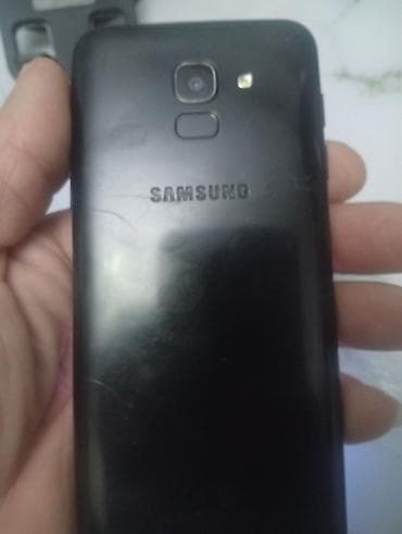 Samsung Galaxy J6, 32 GB, rəng - Qara, İki sim kartlı