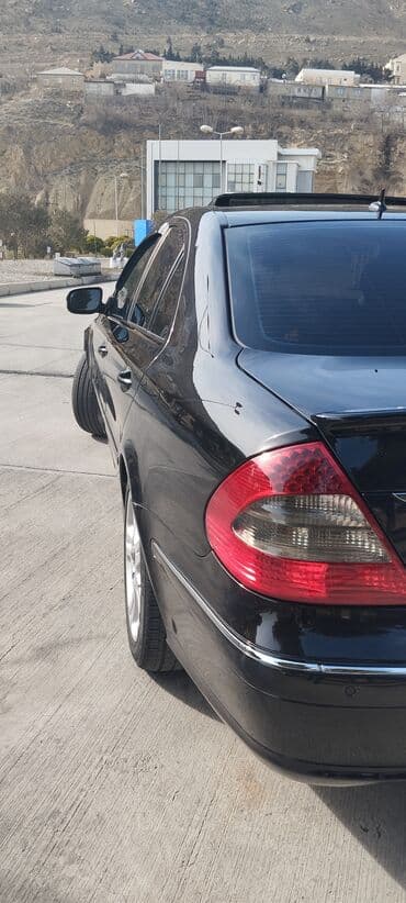 bmw 7 серия 725tds at: Mercedes-Benz E 220: 2.2 l | 2007 il Sedan — 29