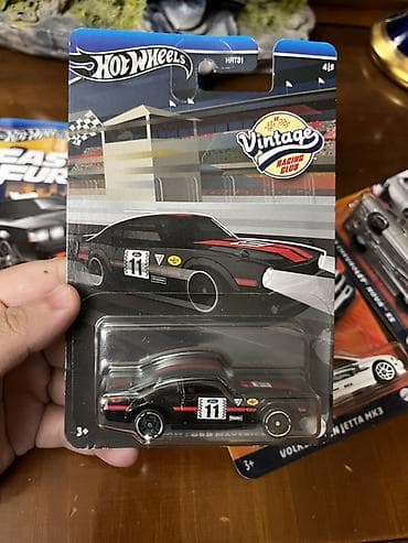 Ideal veziyyetdedir. Bagli qutudur. Yalniz satilir Hot Wheels –