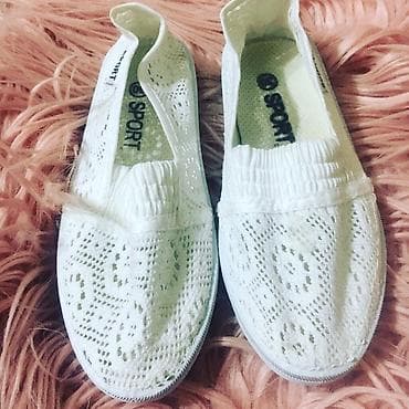 ag donlar: Ayaggabi ag rengdedi, 30 olchude, stelka 20 sm, cemi 1 defe tedbire — 5