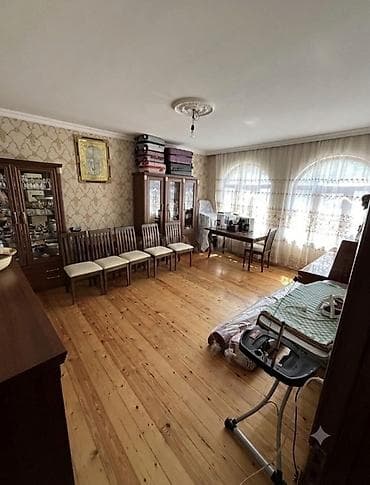 şeki: Geniş və işıqlı yaşayış evi təqdim olunur. Şəkillərdən göründüyü kimi — 4