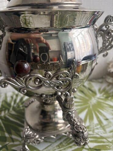 купить бу самовар на дровах: Klassik rus samovarı – dekorativ naxışlı metal gövdə və möhkəm ayaqlıq — 6