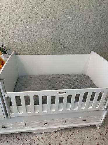 naduvnoy matras: Oğlan və qız üçün, İşlənmiş, Dördbucaq, Beşik, Matras ilə, Yellənmə mexanizm ilə — 5