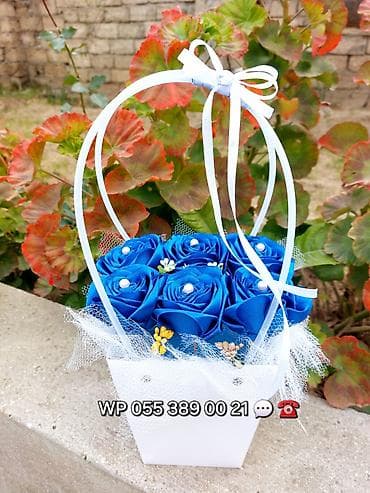 Tək ədədli gül 3 azn. Qiymətlər müxtəlifdir. Dekorativ qırmızı