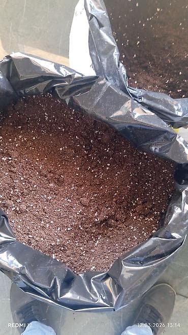 Profesional bitki torpaq qarışıqları - İstifadəyə hazır, ələnmiş və