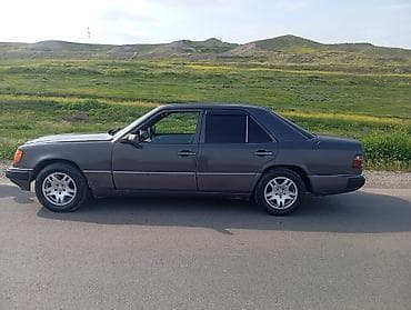 kredit avto aksesuar: Mercedes-Benz W124 sedan - Ban növü: sedan, 4 qapı - Rəng: tünd boz - — 4