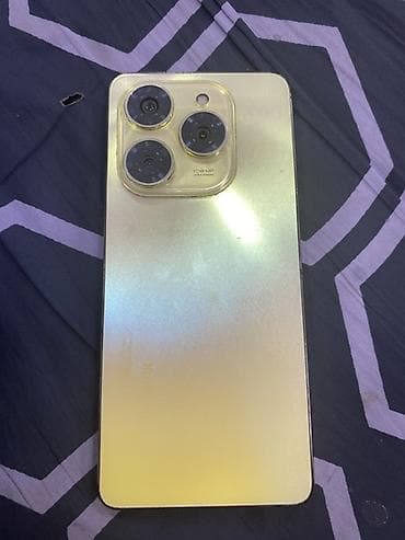 philips xenium 9@9h: Tecno Spark, rəng - Qızılı — 2