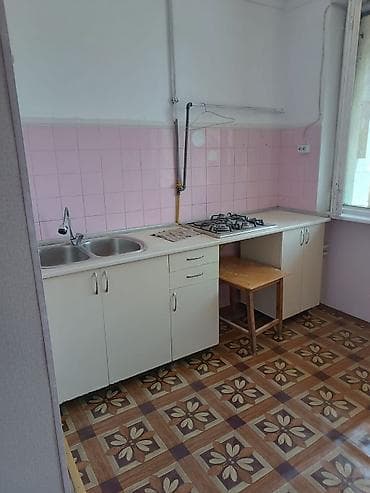 zabrat 2 kiraye ev: Köhnə bazarın yaxınlığında 3 otaqlı, əşyasız mənzil kirayə verilir — 6
