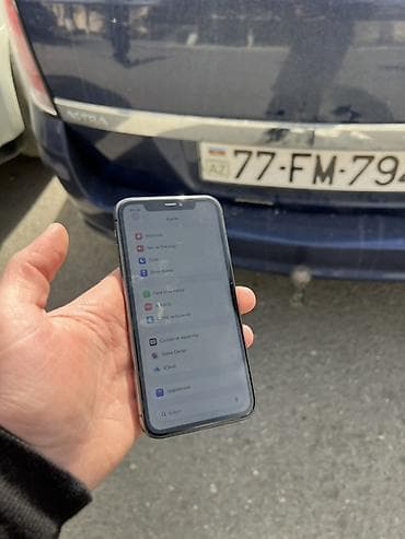 iphone x ekranı: IPhone 11, Qara, Face ID — 6