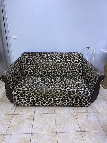 leopar: İkili divan – leopard naxışlı - Ümumi ölçü: təxmini 2 yerlik, kompakt — 1