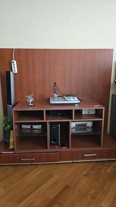 trimo mebel: Tv stend satılır heç bir problemi yoxdur — 1