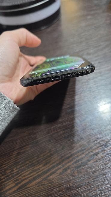 iphone 7 plas: IPhone Xs Max, Space Gray, Face ID — 4