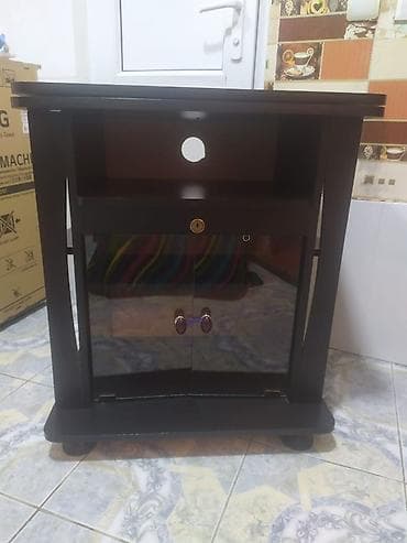 ref: TV stendi / media konsol - Material: tünd rəngli ağac/MDFlam - Üst — 1