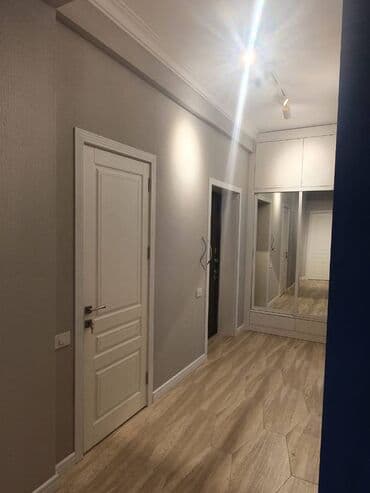 7 ci mikrorayon yeni tikili: Elimlər metrosuna Nərimanov parkina yaxin 17 mertebeli binanın 7-ci — 6