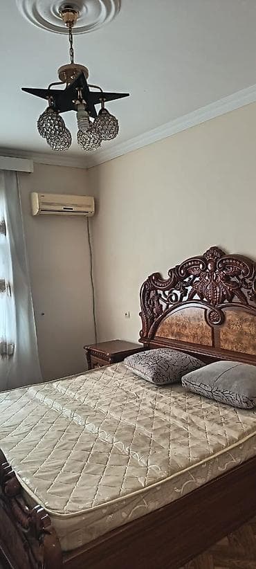 ev menzil: Tam mebellı 2 otaqlı mənzil icarəyə verilir. - Yataq otağı: taxta — 6