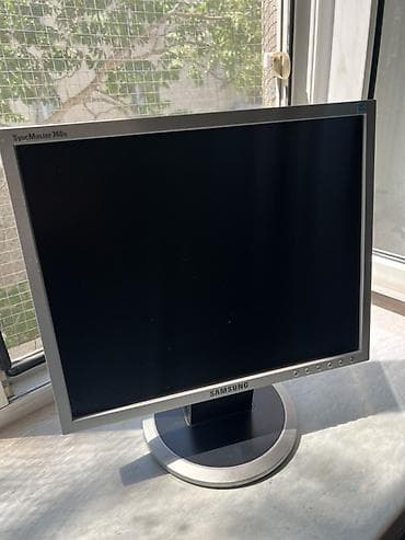 ps3 hard disk: Samsung SyncMaster 740N LCD monitor - Ekran ölçüsü: 17 düym (5:4 — 1