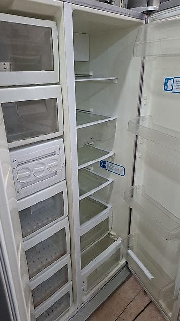 dondurma qaşığı: İşlənmiş 2 qapılı Beko Soyuducu Satılır, rəng - Gümüşü, Təkərli — 2