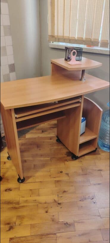 Kompüter masası, İşlənmiş lalafo.az -da Kompüter masası, İşlənmiş