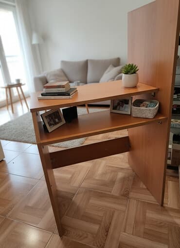 Düz masa, Polkalı, Siyirməsiz, Teksturalı laminat, Zəmanətsiz, Kredit yoxdur