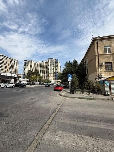 Коммерческая недвижимость: OFİS İCARİYƏ VERİLİR 15-20 maşınlıq parkovka yeri var 8-il davamlı — 6