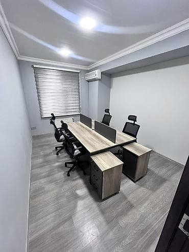 dest mebel: Ofis üçün 4 nəfərlik işçi masa dəsti - Modern dizaynlı, açıq palıd — 1