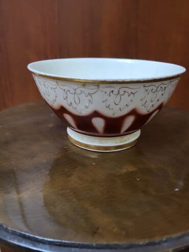 Termoqablar: Kolleksiya üçün dekorativ porselen dəst - Porselen kaşa: Ağ əsaslı — 1