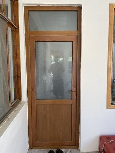 sandviç panel 2 el: Problemsiz qapıdı 
eni:90sm 
Uzunu: 2.36 — 1