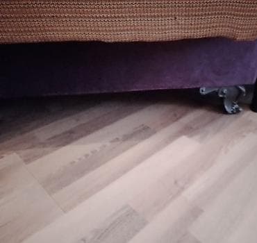 2 mertebe carpayı: Açılıb bağlanan divan satılır. Normal vəziyyətdədir. Ünvan: Yasamal — 2