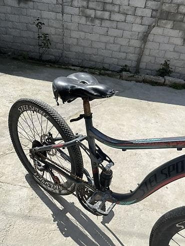 matorlu velosibet: STELS Sport dağ velosipedi - Çərçivə: STELS Sport, alüminium — 2