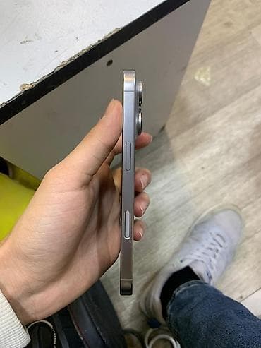 iphone 15 qiymət: IPhone 16 Pro, 256 GB, Natural Titanium, Simsiz şarj — 3