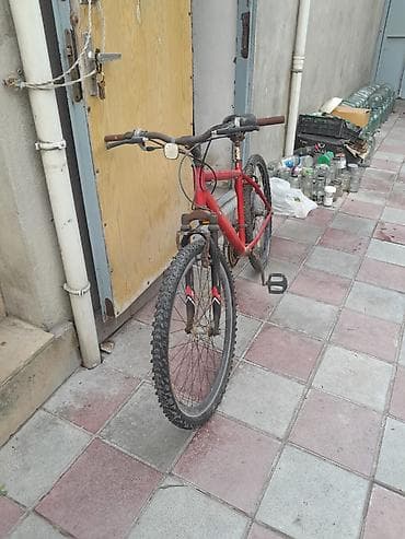 velesiped: Velosiped satılır.Qiymət 70 manat.Velosiped sürülmür qarajda qalıb — 3