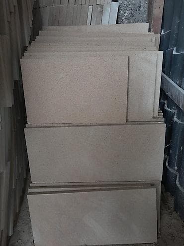 aqlay ustasi: Aqlay (daş plitə) __ yer ve fasat ucun - Material: təbii qumdaşı - — 2