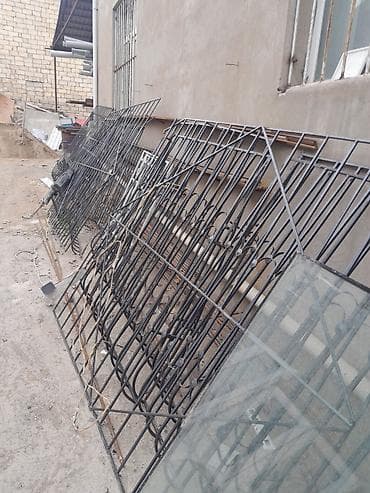 kreditle darvaza: Dəmir pəncərə barmaqlıqları - Material: qalın divarlı polad profil və — 2