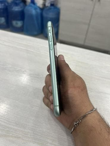 ev kamera: IPhone 11, Yaşıl, Qırıq — 3
