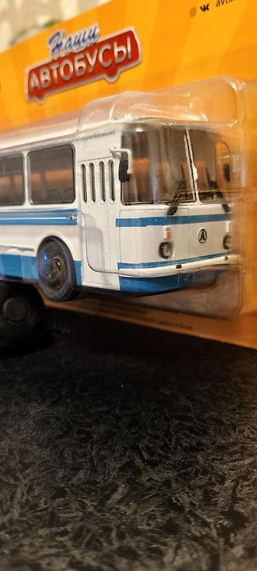 KOLLEKSIONERLER UCHUN. LAZ-695N avtobusunun kolleksiya modeli. - — 2