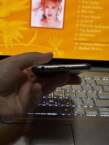 ayfon 6 plus ikinci el: IPhone 6s, 16 GB, Barmaq izi — 9