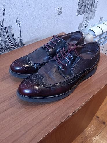 Kişi dəbli klassik ayaqqabıları - Model: broq (wingtip) üslubunda — 2