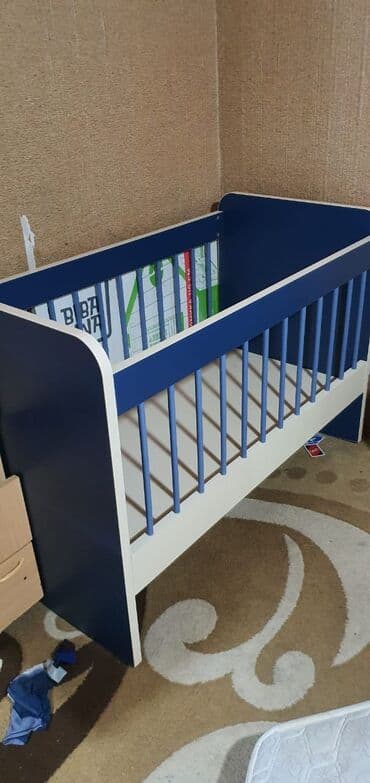 2 mərtəbəli çarpayı: Oğlan üçün, İşlənmiş, Beşik, Matras ilə, Yellənmə mexanizmsiz — 3