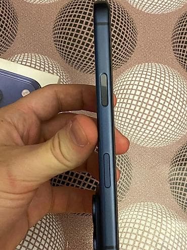 esim: IPhone 17 Pro, 256 GB, Pacific Blue, Simsiz şarj, Face ID — 4