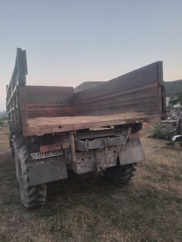 yan güzgülər s: Ural 6x6 yük maşını – damperli bort kuzovlu. Xüsusiyyətlər: - 6x6 tam — 3