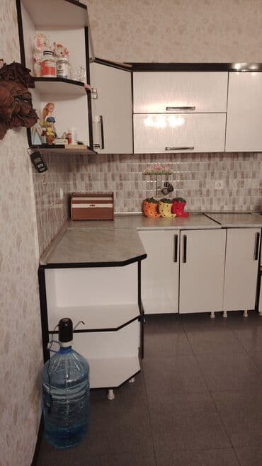 metbex stol stul: Mətbəx mebeli satılır üstünün rezapalı dəyişməlidir üstündə moyka — 4