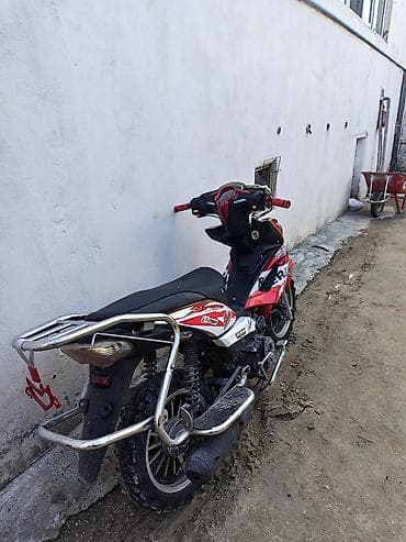 Skuter/Səfər mopedi – off-road təkərlərli - Korpus: qırmızı-ağ rəng