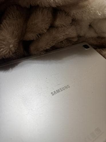 tablet sat: Samsung Galaxy Tab A7 64gb planşet Qutusu var,arxasında yungul xırda — 3
