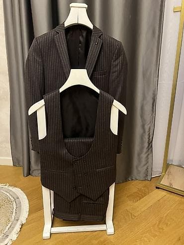 ASSIST New Line kişi kostyum dəsti Yeni alınıb 2,3 dəfə geyinilib -