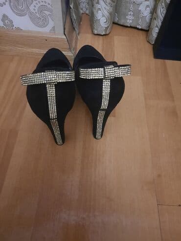 Tuflilər, Ölçü: 38, rəng - Qara, İşlənmiş lalafo.az -da Tuflilər, Ölçü: 38, rəng - Qara, İşlənmiş