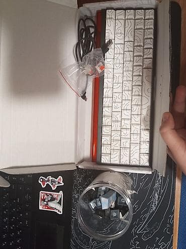 ipad 6 nesil: Red switch+ağ ve qara keyler verilecek sadece 1 ay isledilmisdir — 3