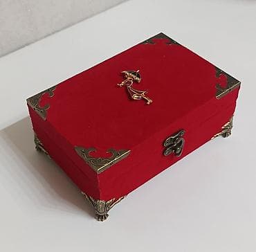 divar bezekleri: Qızılı dekorativ saxlanma/qutu - Material: taxta korpus, üzəri — 8