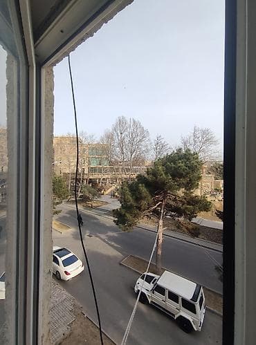 ev satşı: Bakı, 2 otaqlı, Köhnə tikili, m. Xalqlar Dostluğu, 52 kv. m — 2