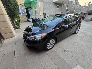 evakuator satisi: Kia Forte sedan - Kuzov: 4 qapılı sedan, qara rəng - Mühərrik və — 6